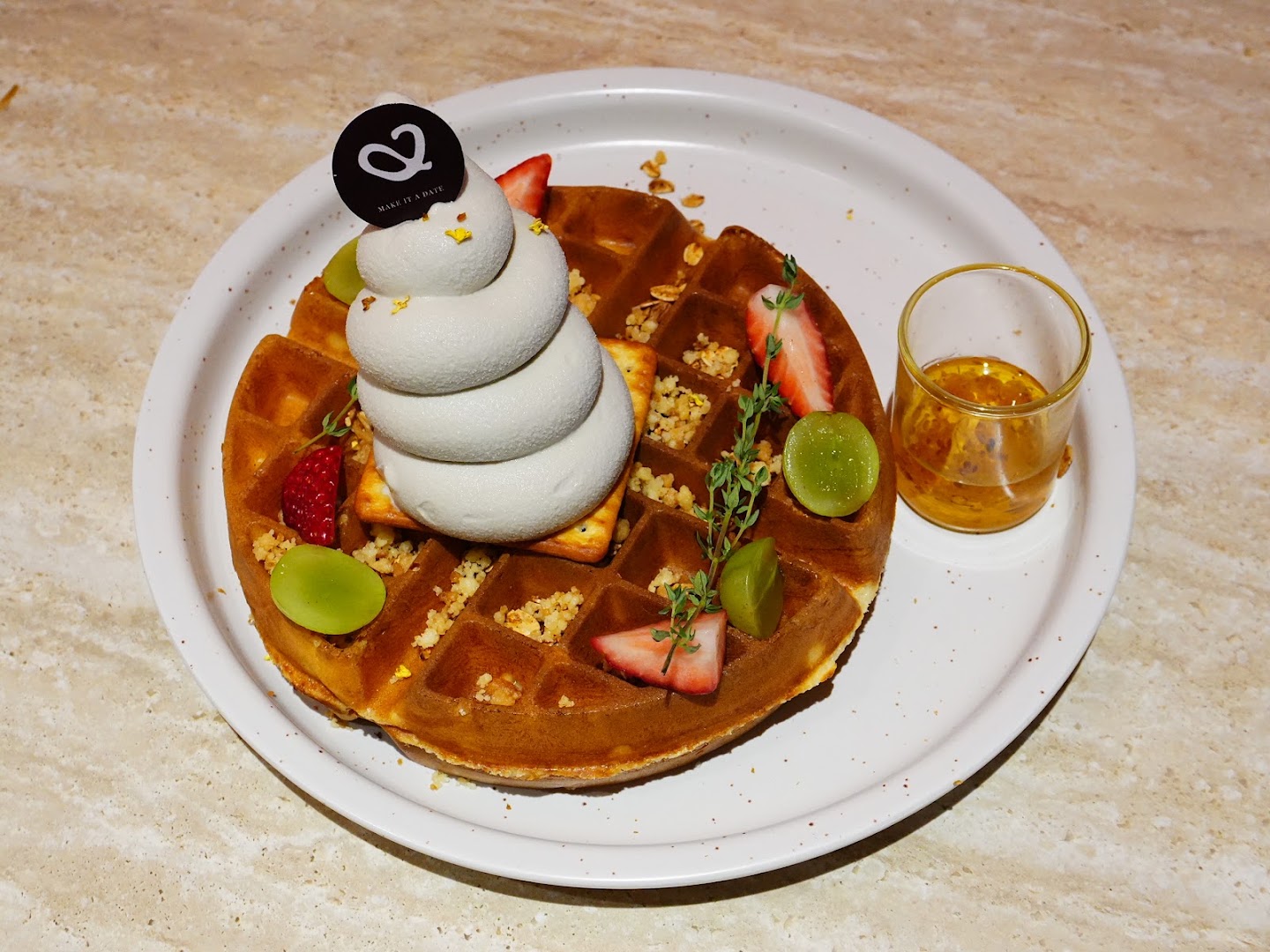 Date Cafe: appetizing, high-quality food photography