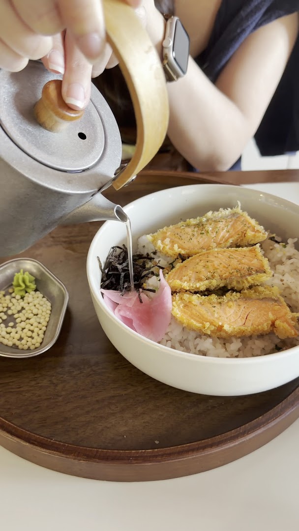 Date Cafe: appetizing food preparation shot