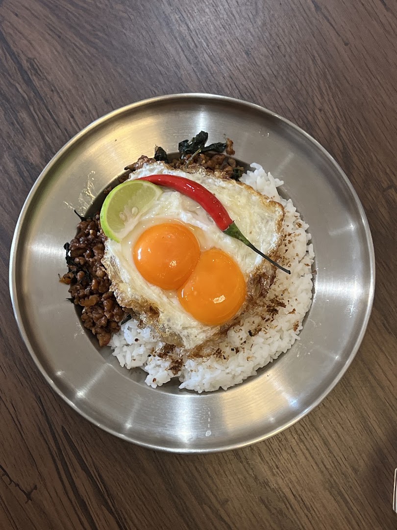 Half Half Coffee: appetizing, high-quality food photography