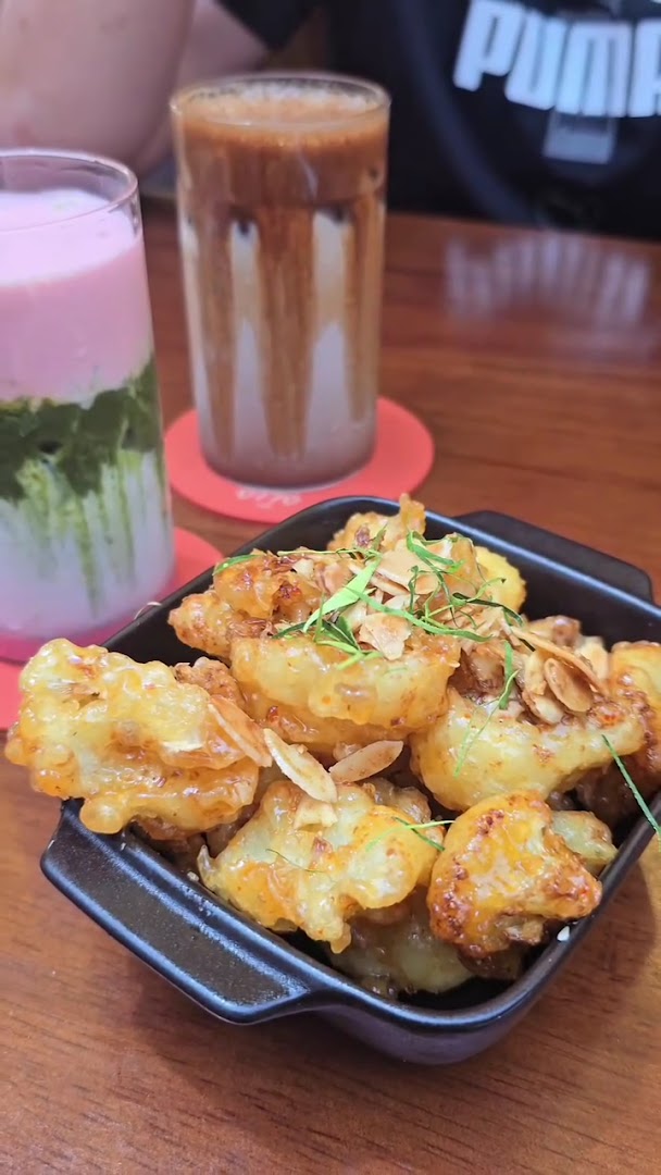 OTTO cafe: appetizing food and drink photo