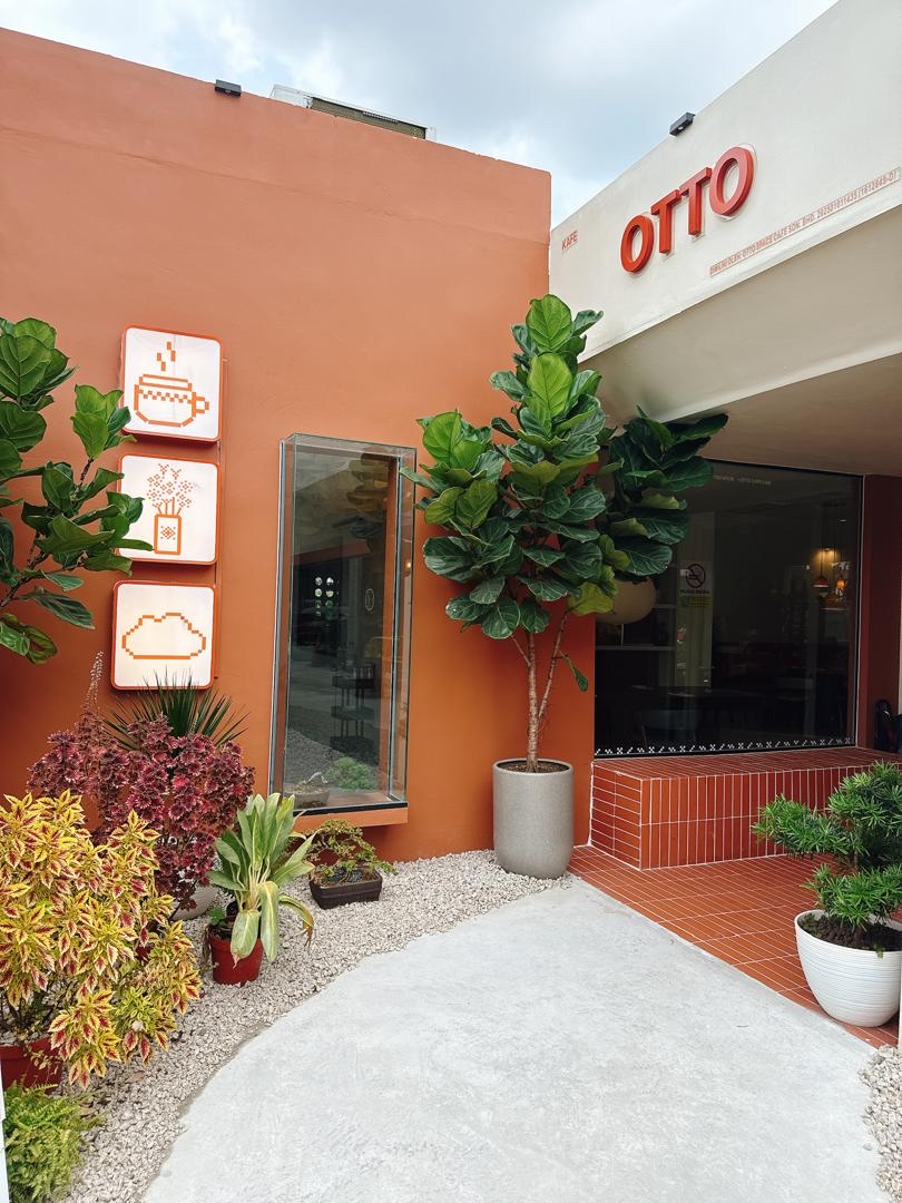 OTTO cafe: attractive, clear exterior venue photo