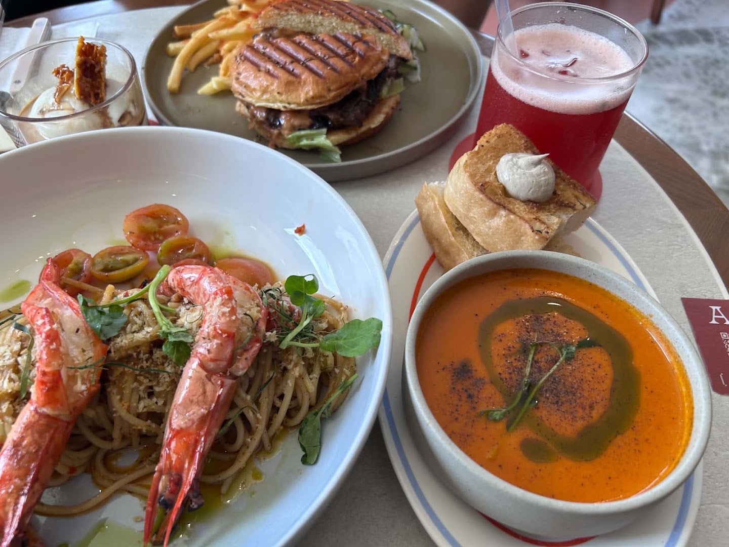 OTTO cafe: appetizing, high-quality food photography