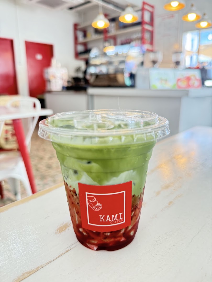 Kami Coffee: appealing photo of signature drink