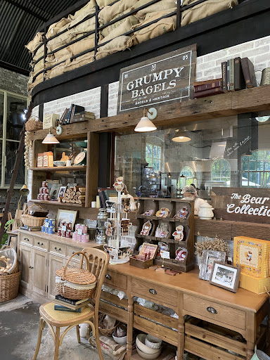 Grumpy Bagels 1905: attractive, professional interior atmosphere shot