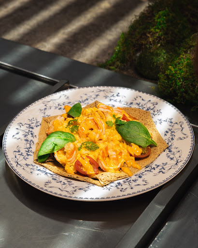 Sun and Moon: appetizing, high-quality food photography