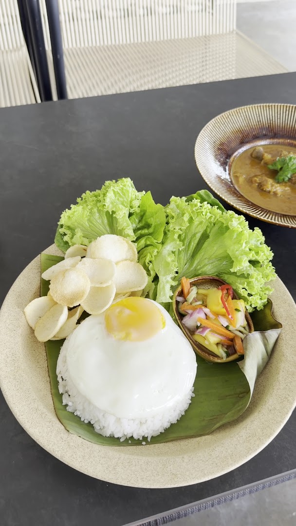 Latitude 6 Cafe: appetizing, high-quality food photography