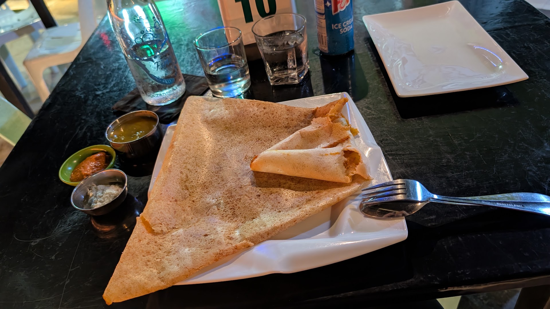 De Aval: clear photo of restaurant food