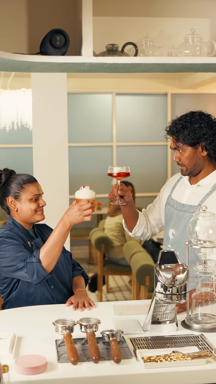 Kalhibih Drinks: professional photo showing staff interaction