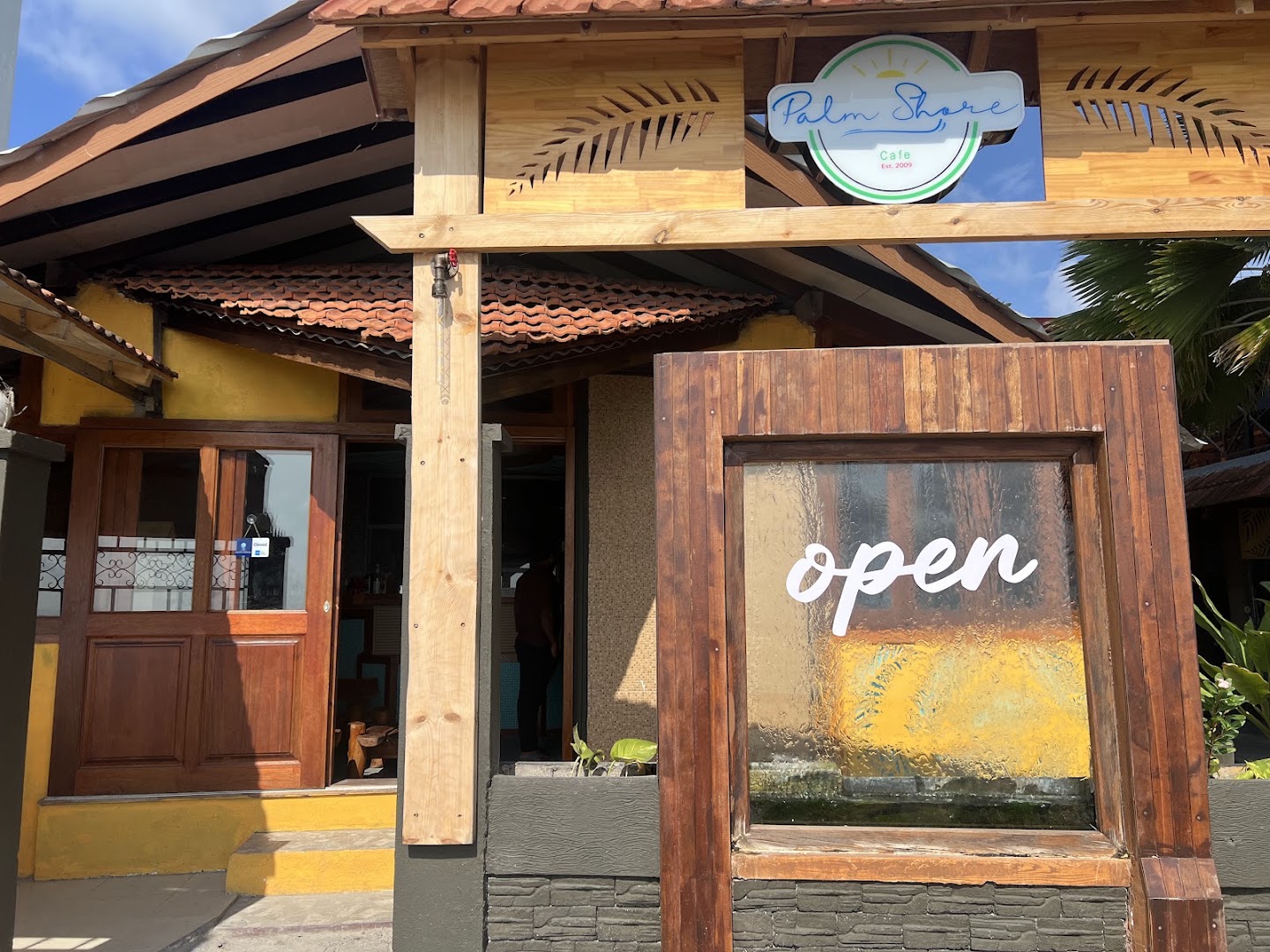 Palm Shore Cafe: clear exterior shot of venue