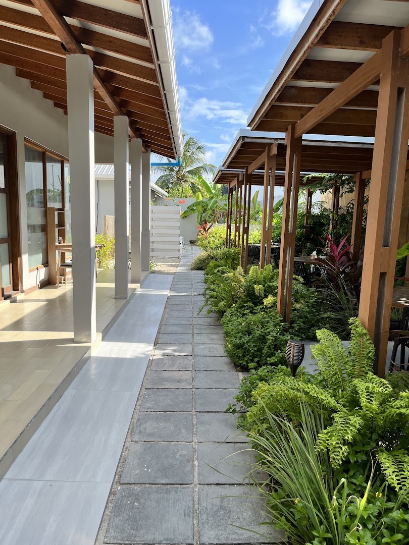 Zingel Cafe: attractive and inviting venue exterior