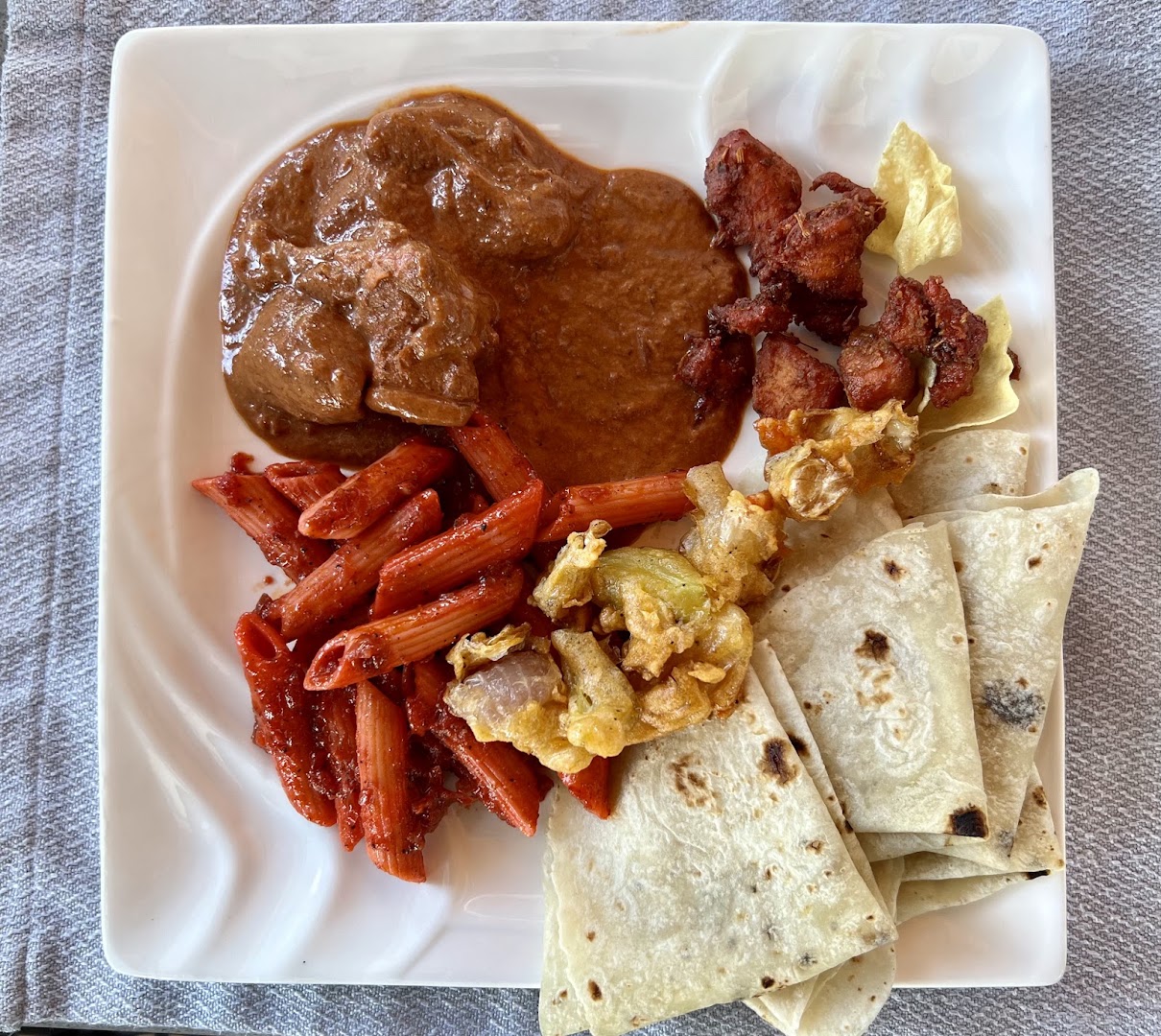 Oivaali Cafe: appetizing photo of served food