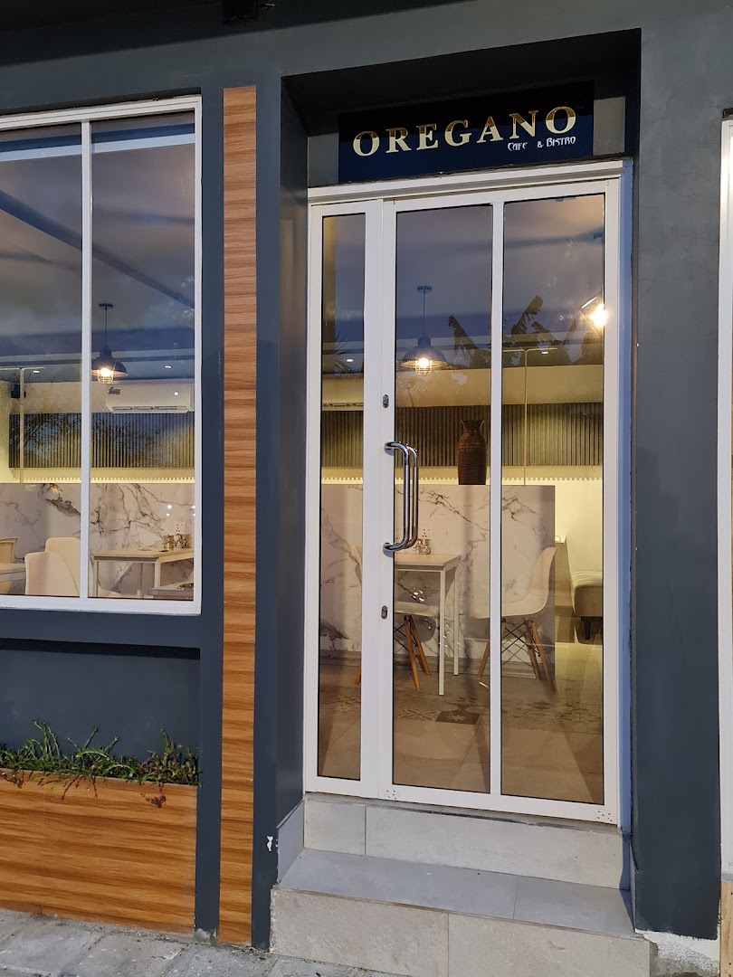 Oregano Cafe' and Bistro: clear exterior shot of venue