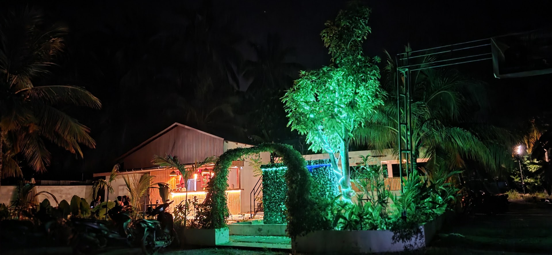 The Twist By RI: attractive night shot of venue