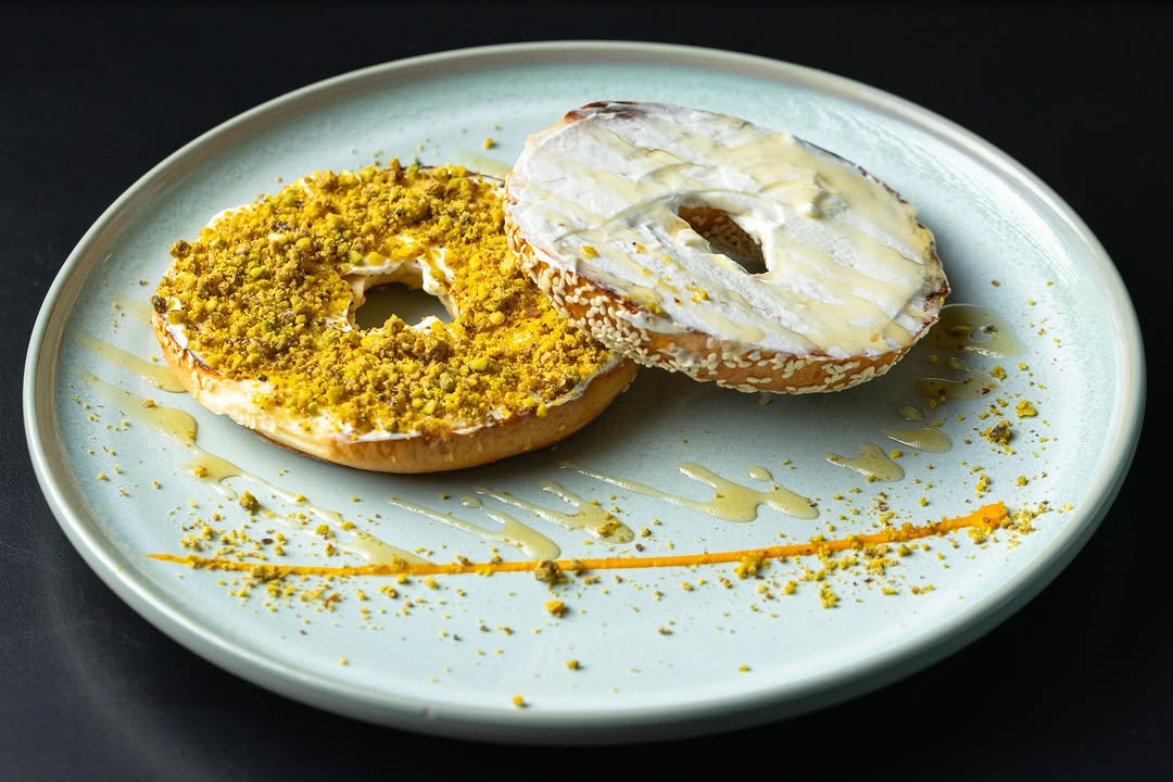 Coffee & Bagels: high quality professional food photography