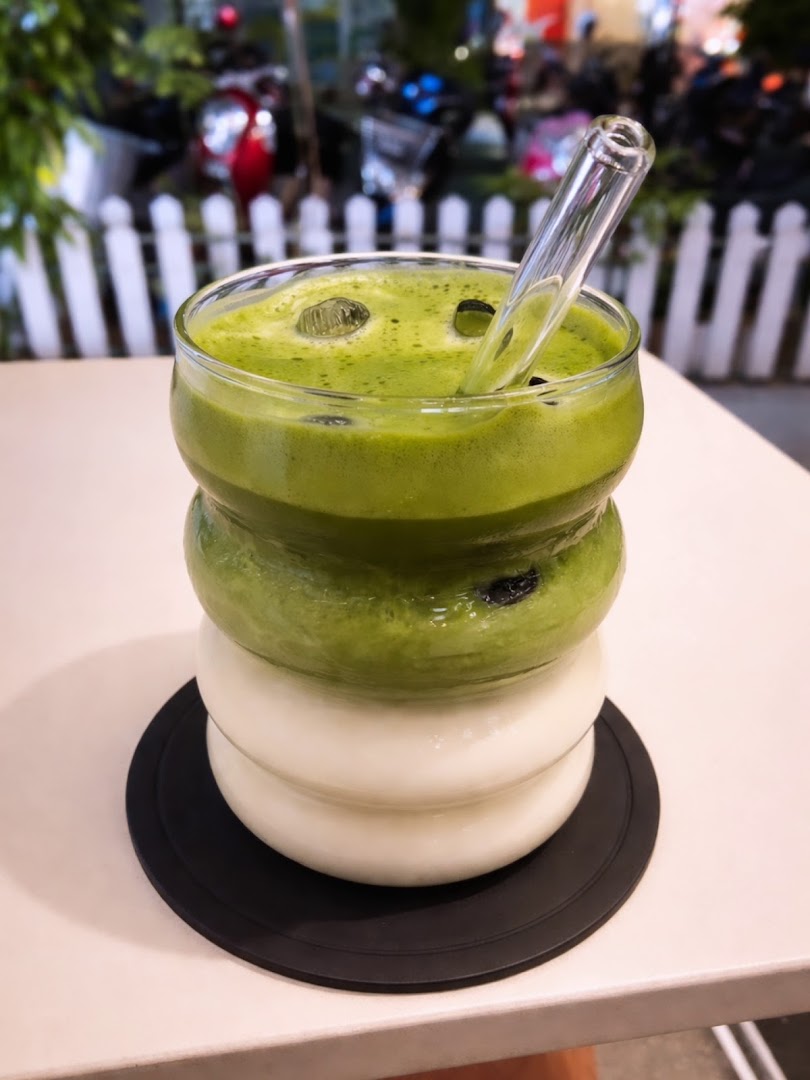 Heap Café: appetizing photo of a drink