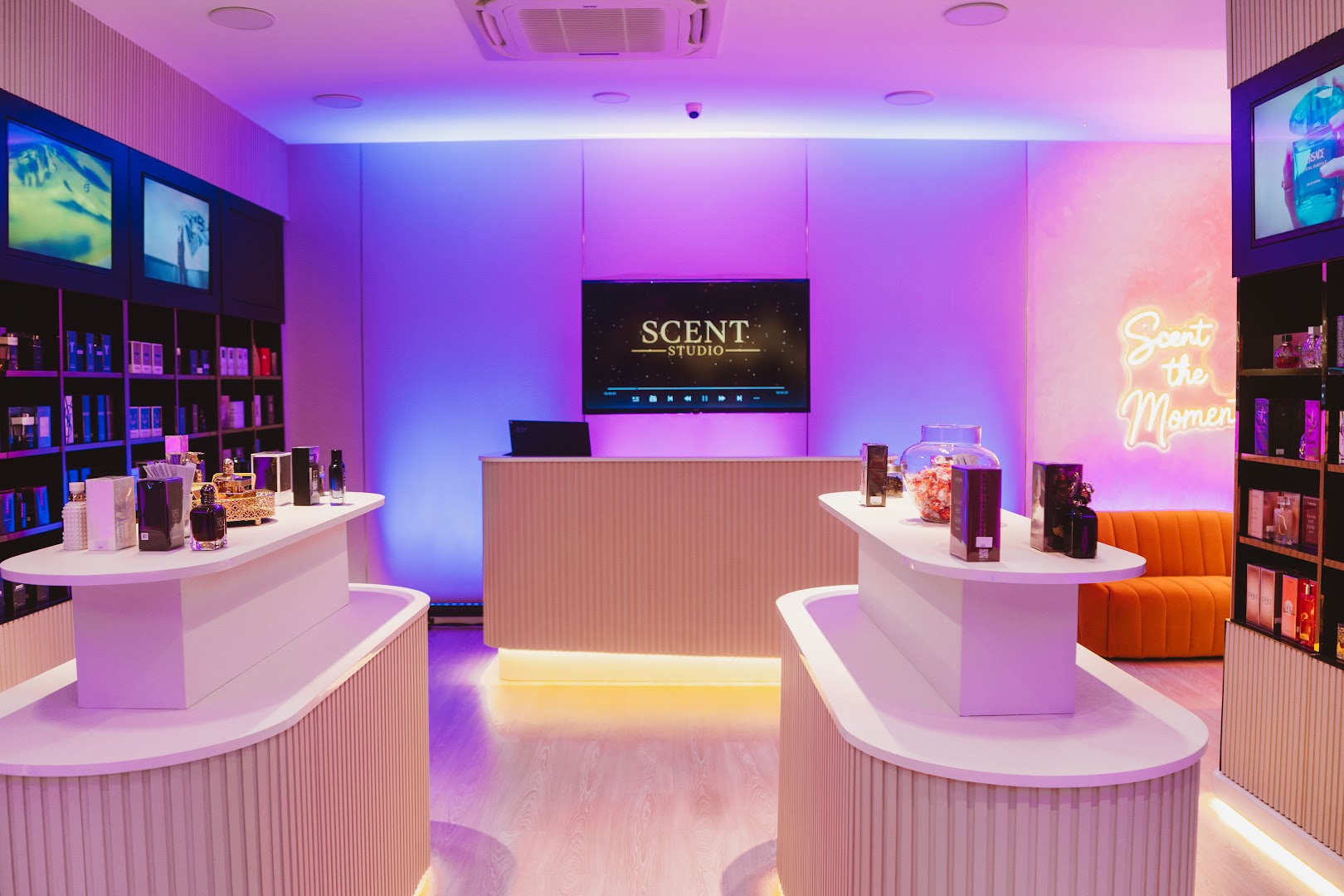 Scent Studio: professional interior shot of shop