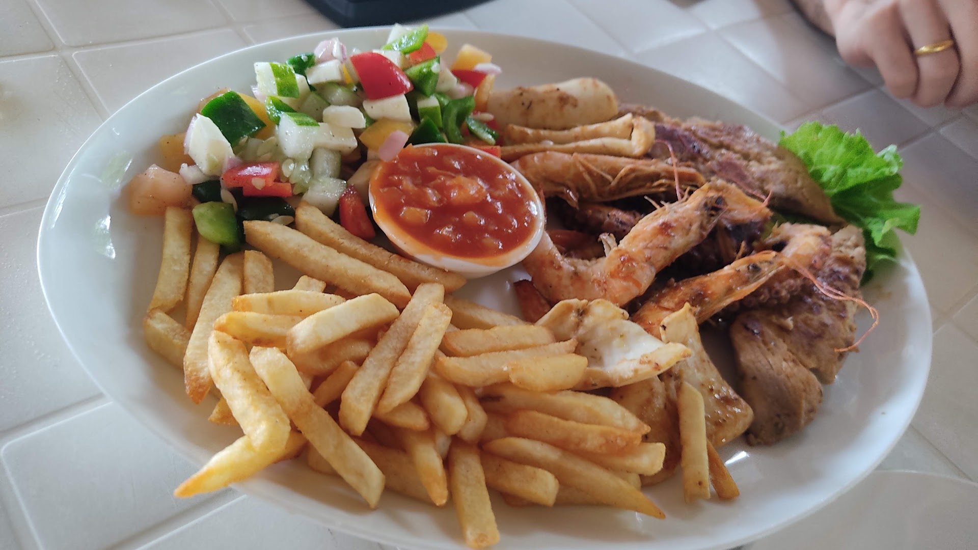 Harbour Cafe & Bakery: appetizing photo of restaurant food