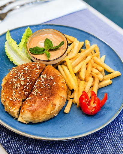 Opa! Mediterranean Restaurant: appetizing, high-quality food photography