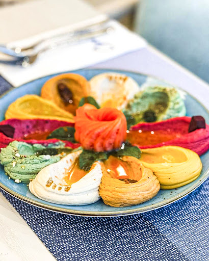 Opa! Mediterranean Restaurant: appetizing, high-quality food photography