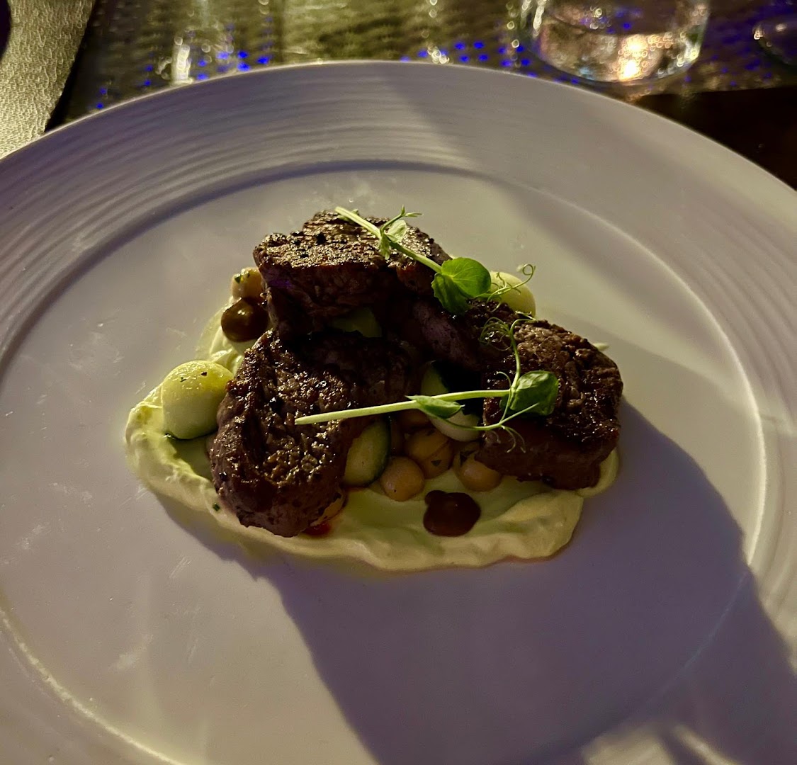 Bacchus: appetizing, high-quality food photography
