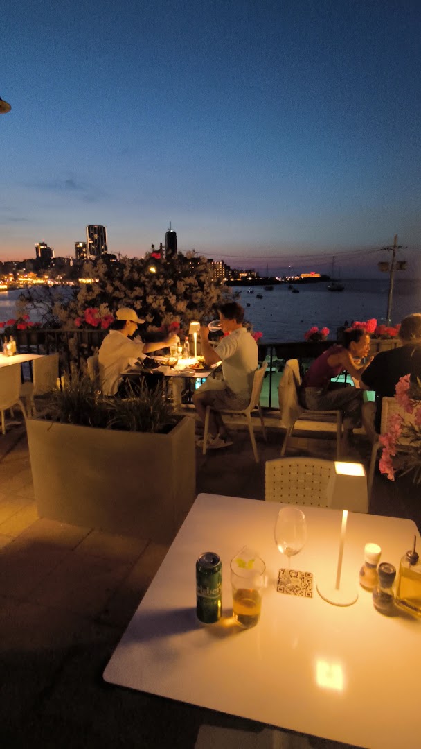 Fresco’s: beautiful atmosphere and scenic view