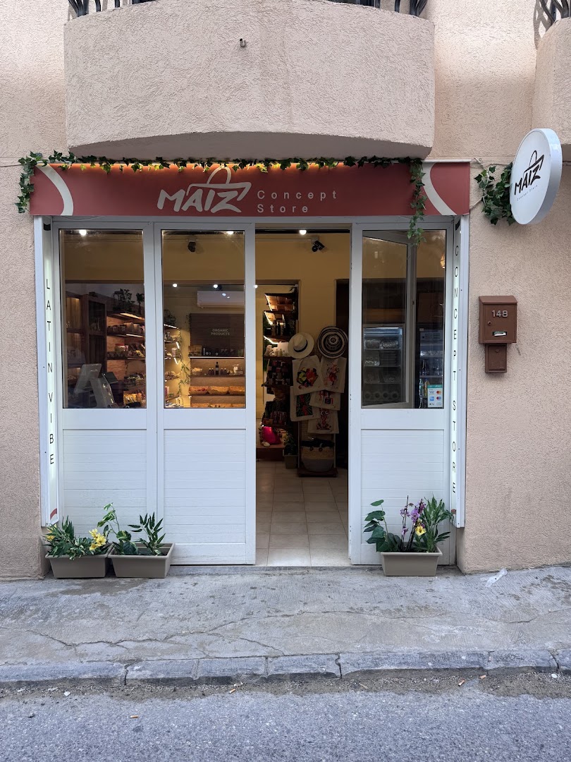 MAIZ Concept Store: clear storefront photo of shop