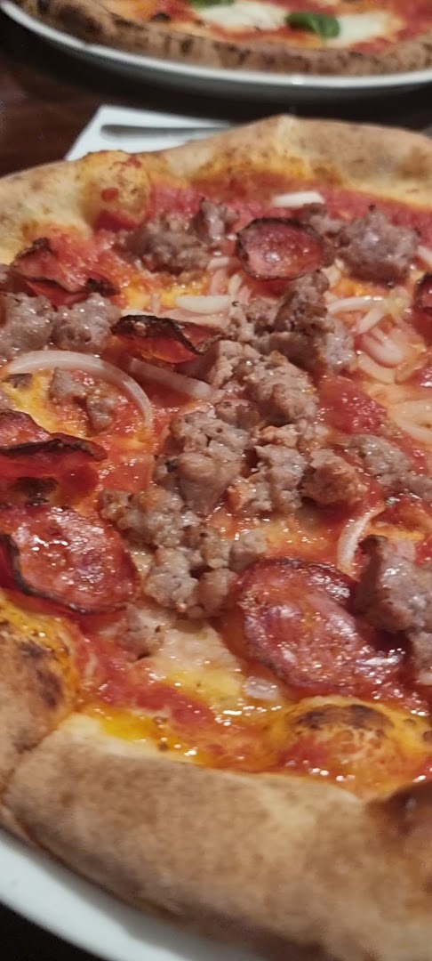 Bianco’s: appetizing photo of restaurant food