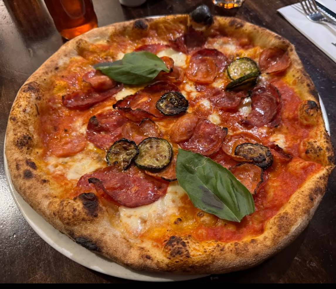 Bianco’s: appetizing, high-quality food photo