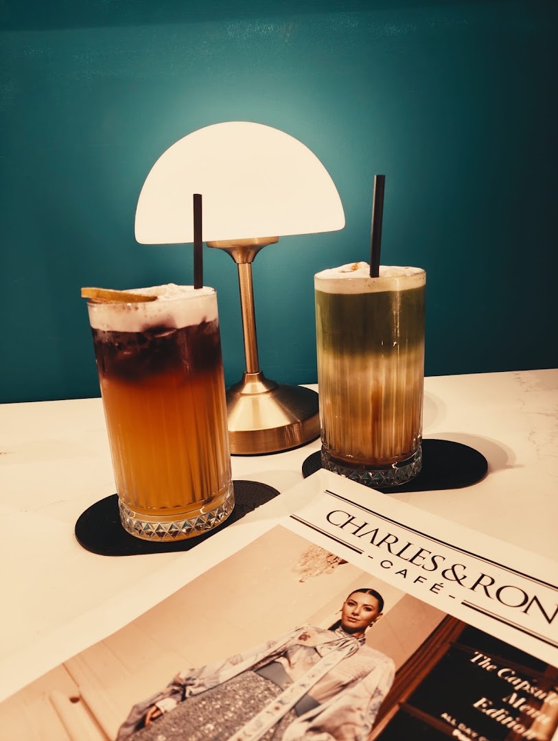 Charles & Ron Café: appealing photo of venue drinks