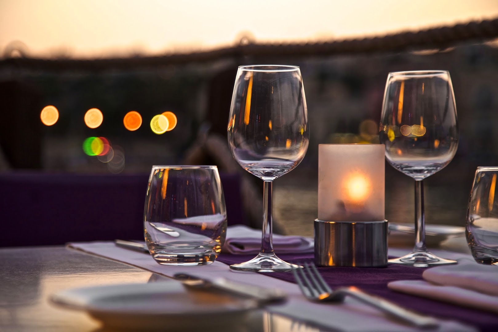 Paranga: atmospheric and professional restaurant shot