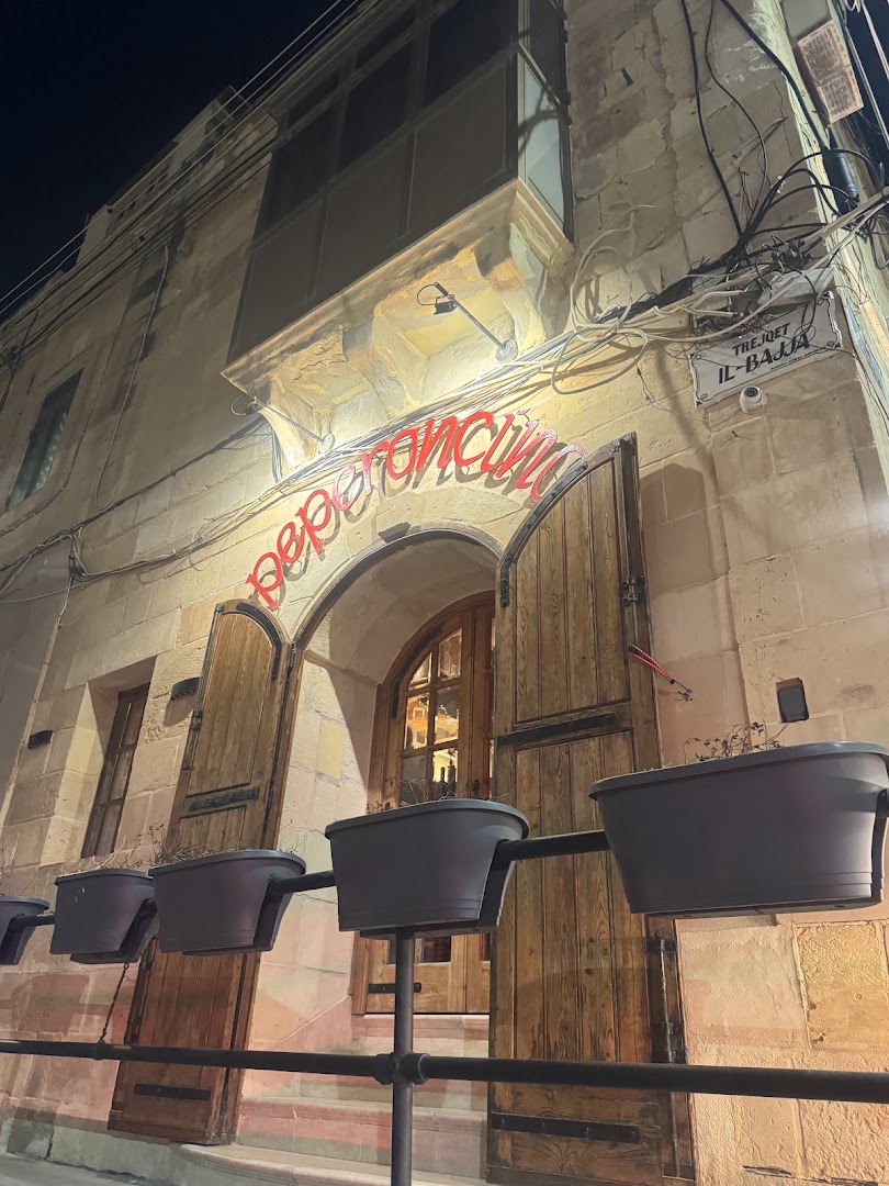 Peperoncino: attractive exterior shot of restaurant