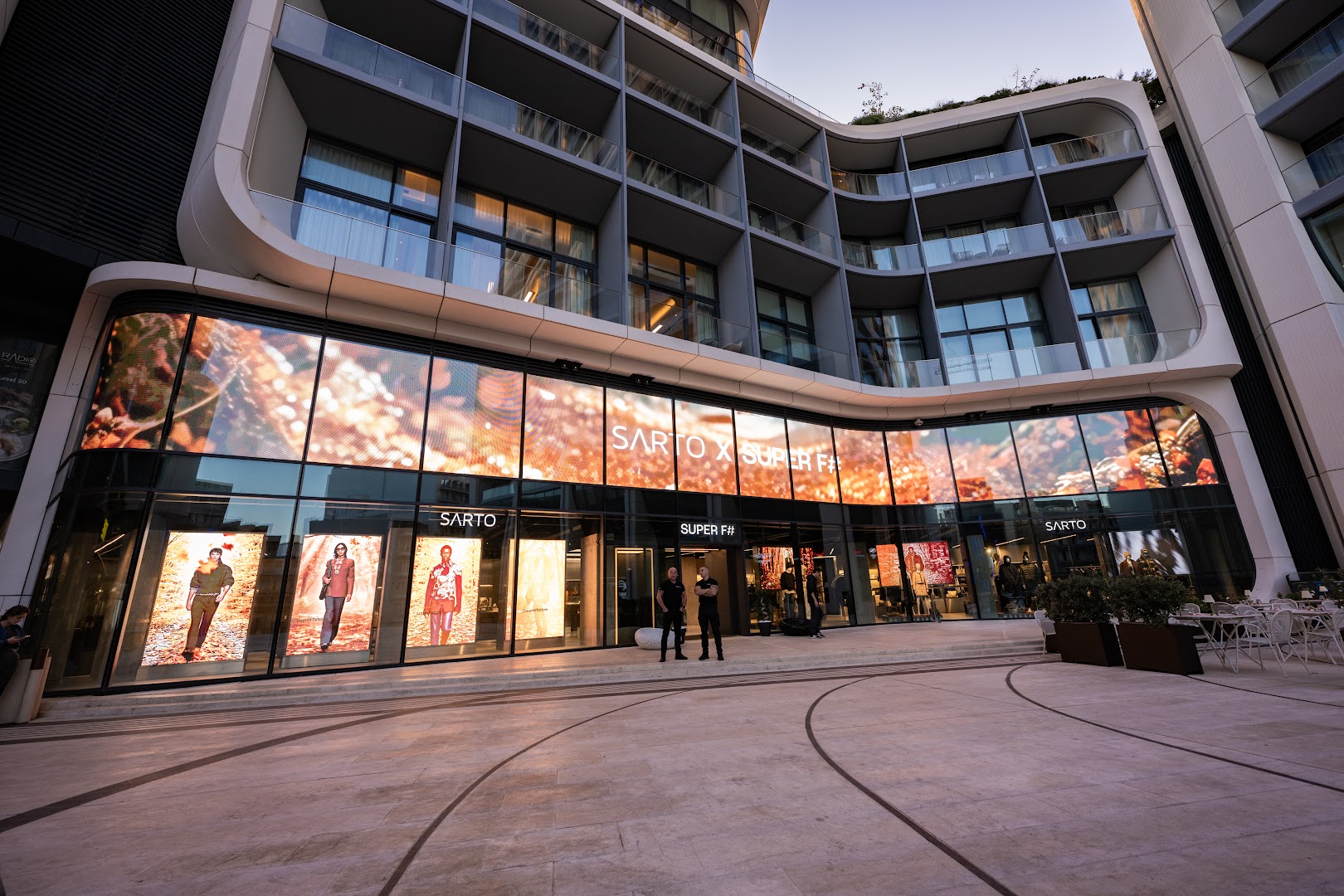 Super F#: professional storefront and exterior shot