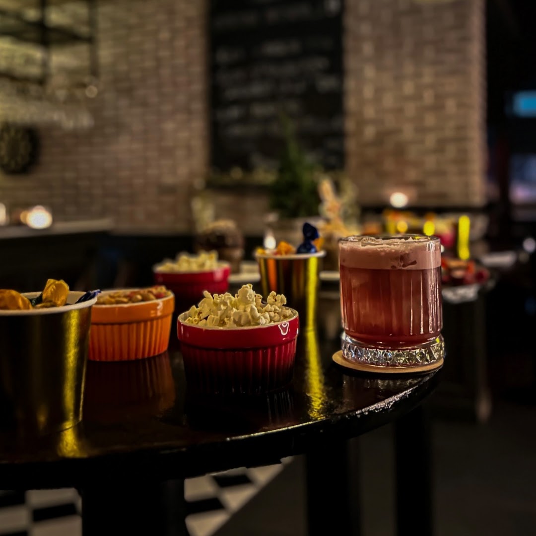 The Thirsty Barber: appealing atmosphere and drink shot