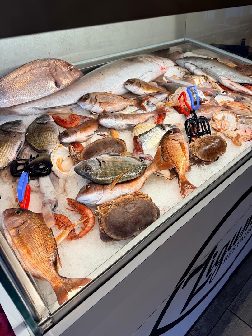 Zigumar: fresh seafood display showcases quality
