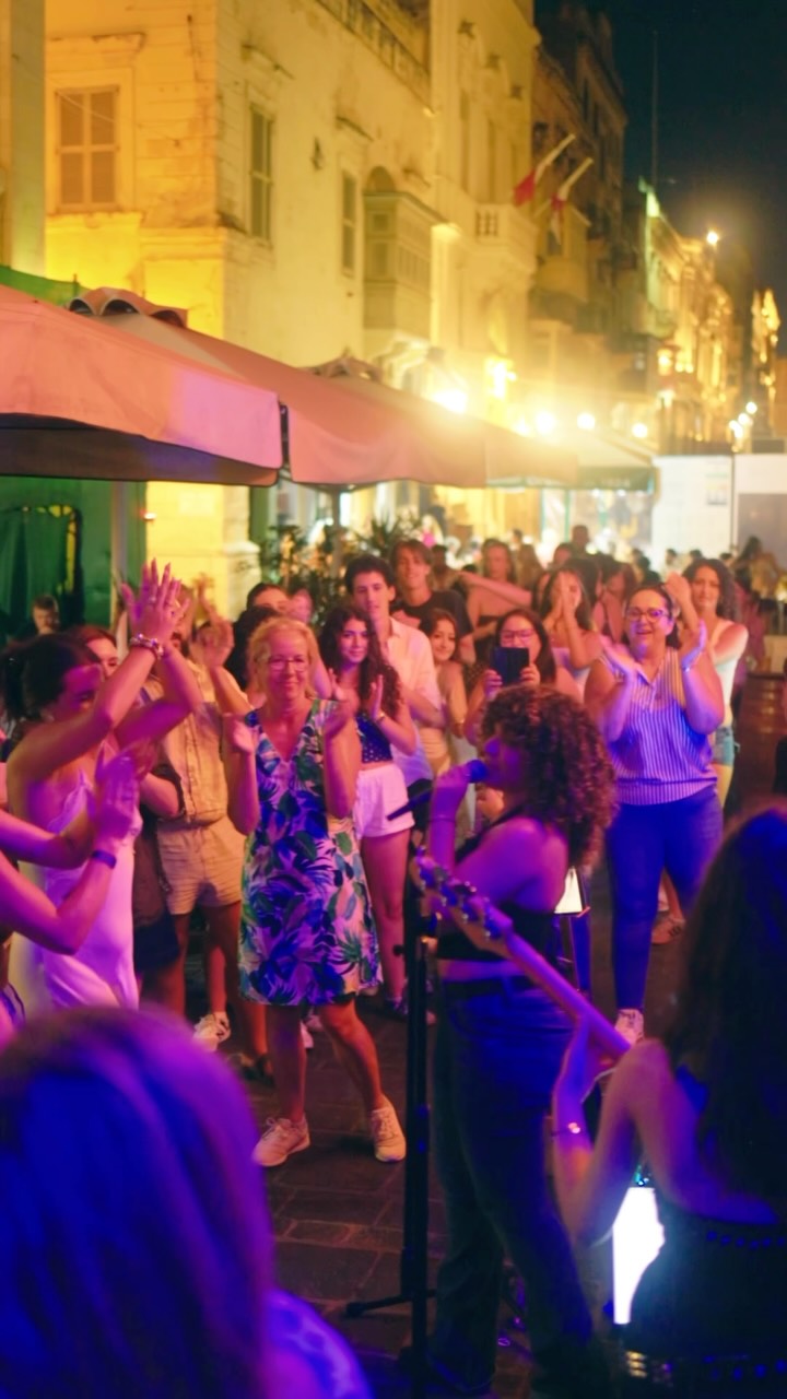 Bottega: lively bar atmosphere well