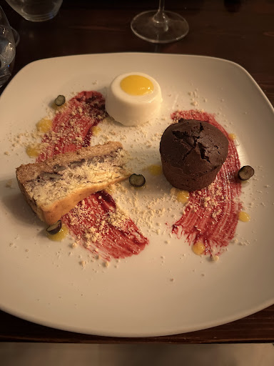 Guze Bistro: appetizing, well-composed food photography