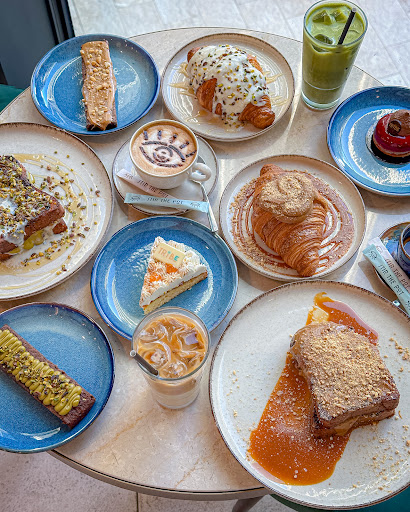 Tribe: high quality appetizing food spread