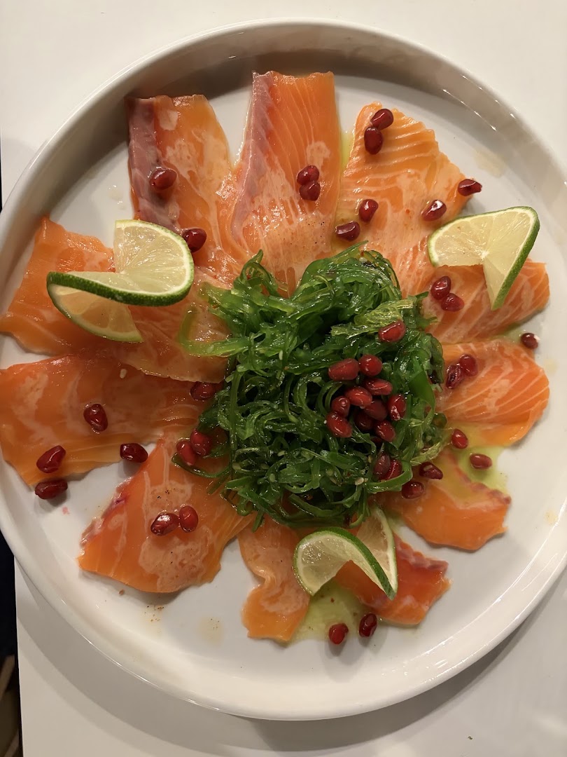 Cargo Bar & Dine: appetizing, high-quality food photography