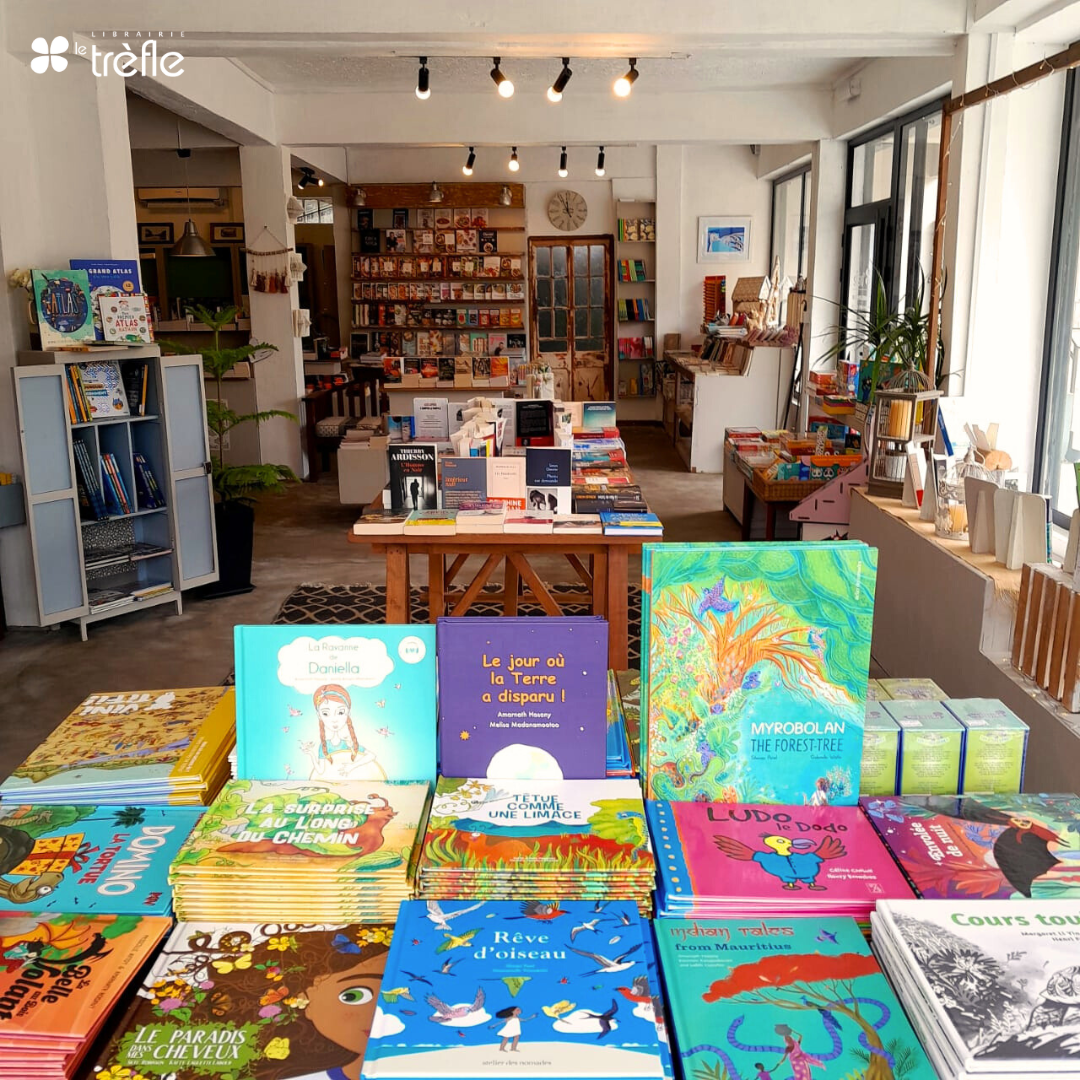 Librairie Le Trèfle: clear, inviting bookstore interior shot