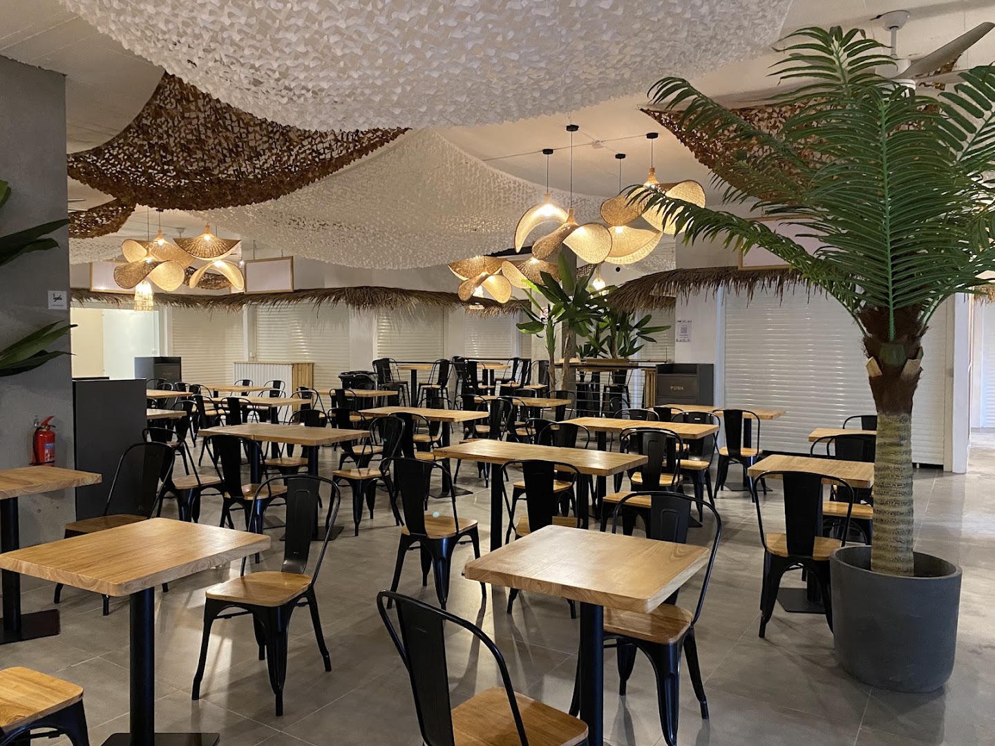 Nu Bazar: clear interior view of venue