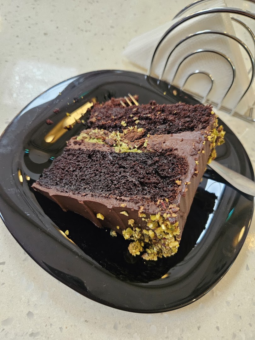 The Fudge Pastry: appetizing photo of served dessert
