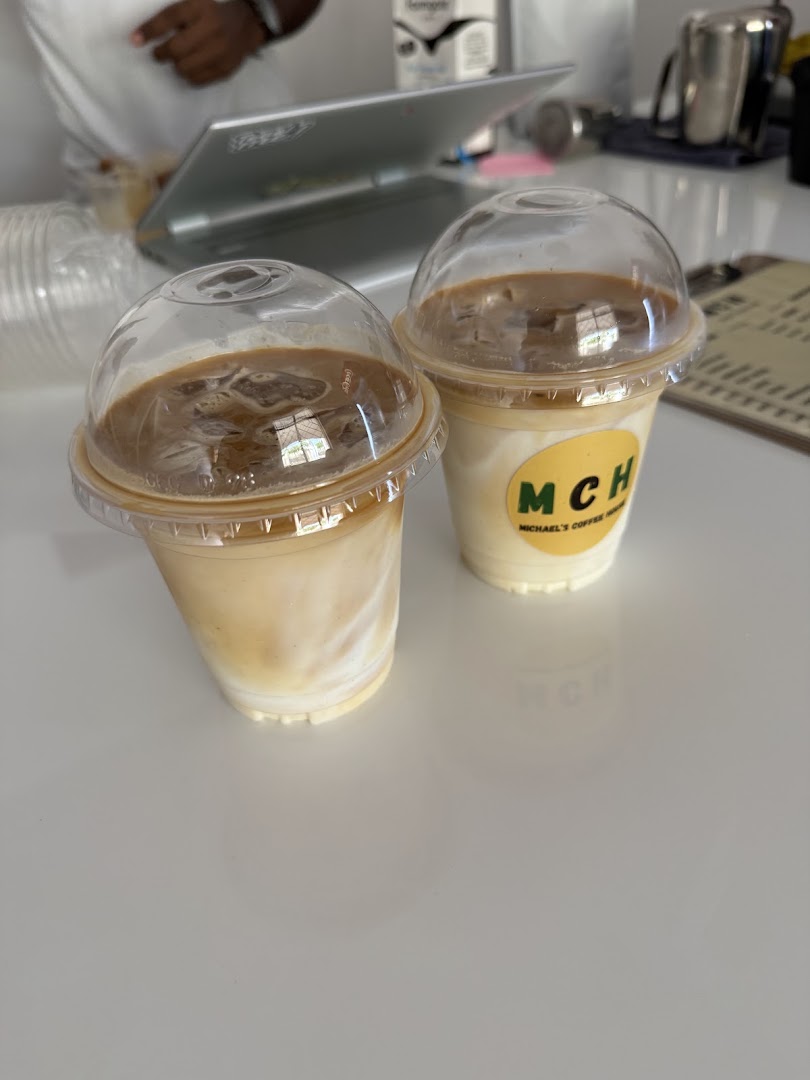 Michael's Coffee House: appetizing photo of coffee drinks
