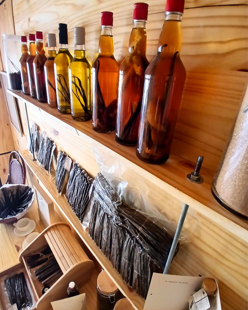 Vanilla Sovereign: clear display of shop products