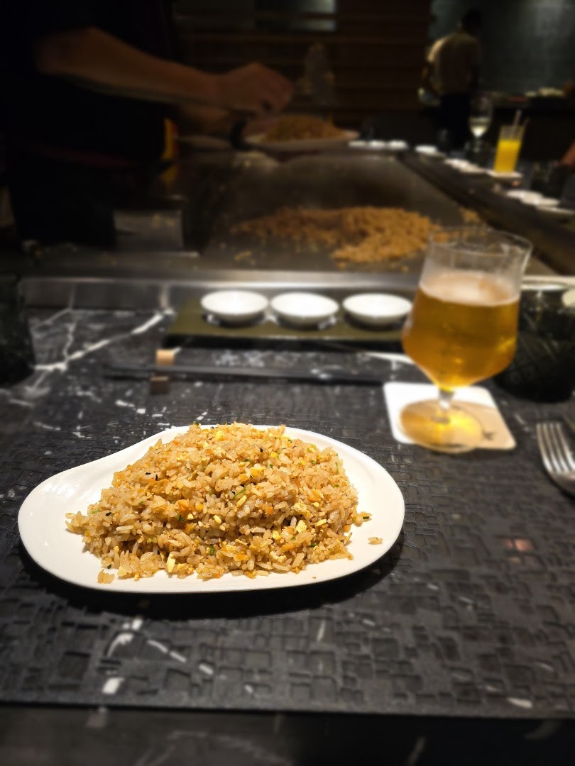 Atsuko: appetizing food photo at venue