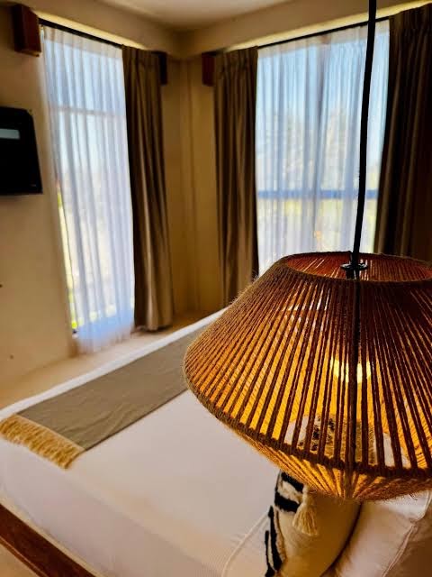 Joanza by ÓOL Hotels: attractive hotel room interior shot