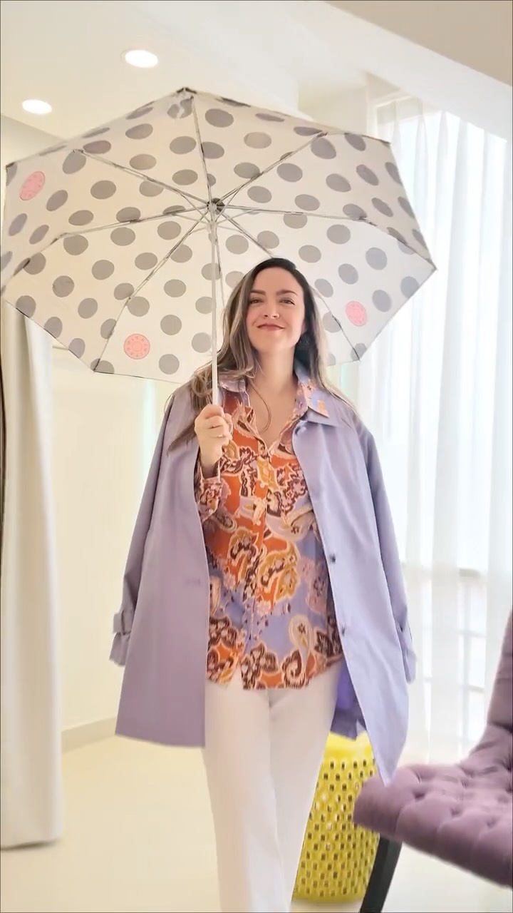 Ambar de Luna: shop products and atmosphere