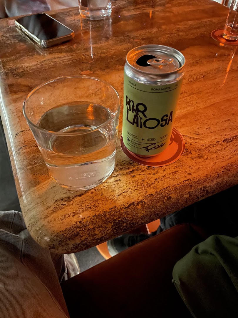 Bar Latosa: clear photo of branded drink