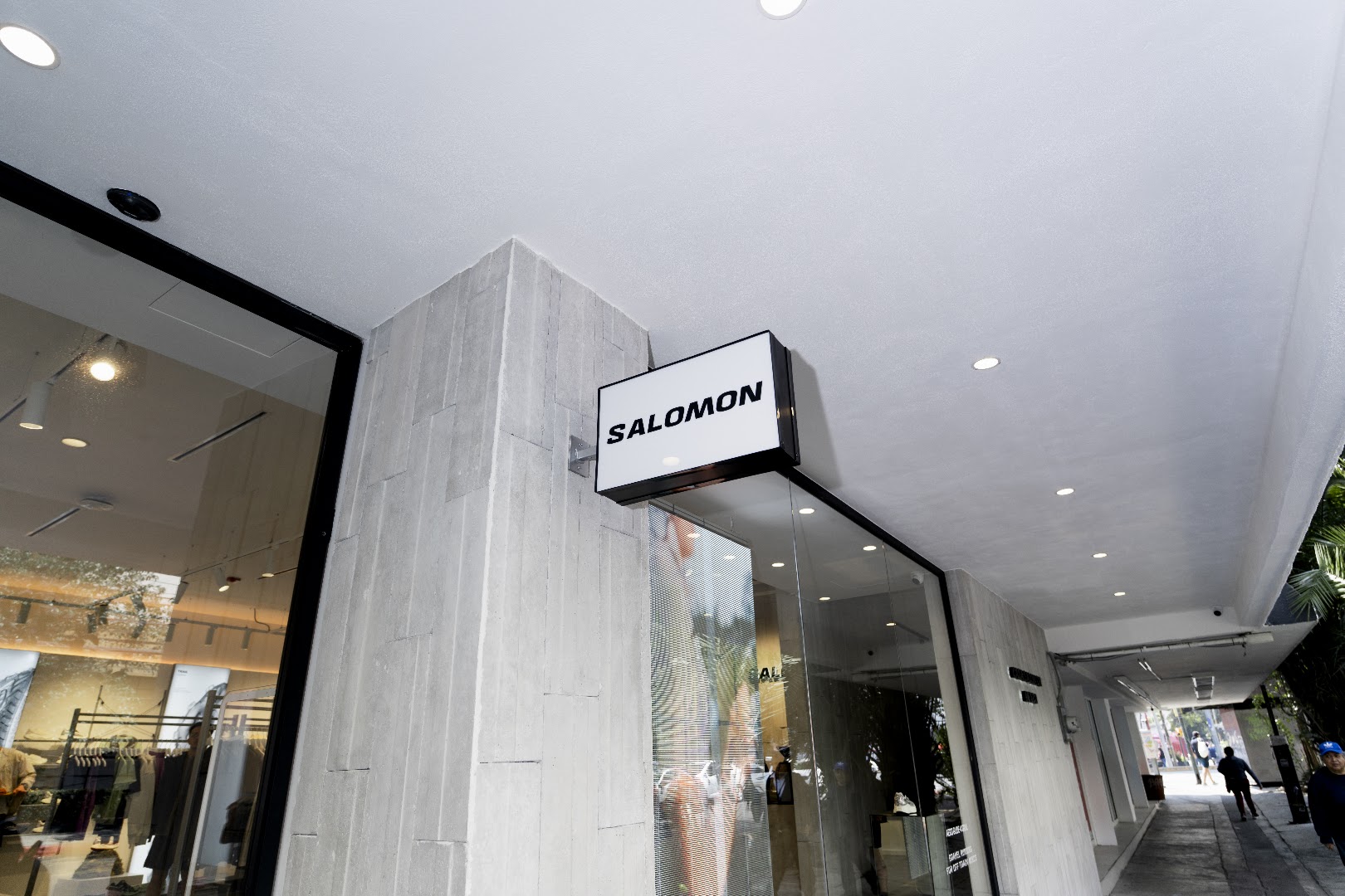 Casa Salomon: clear storefront and signage photo