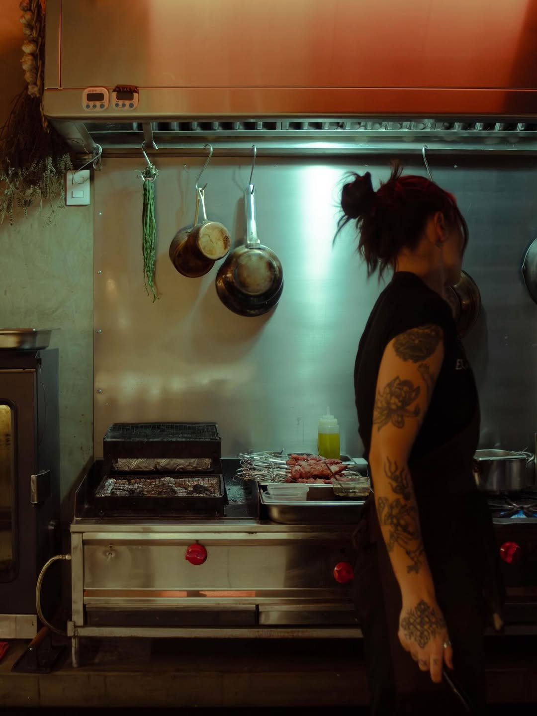 Faba: professional kitchen atmosphere and staff
