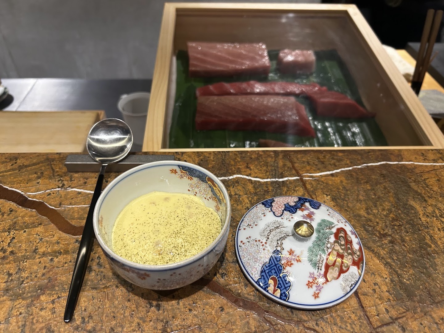 Futari: high quality food presentation
